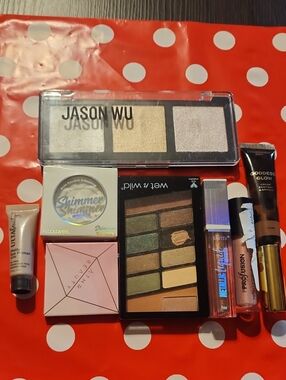 Jason Wu Trio Highlighter Palette - Pearl, Champagne, Ivory Glow